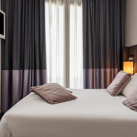 Hotel Ines Cattolica Eksteriør bilde